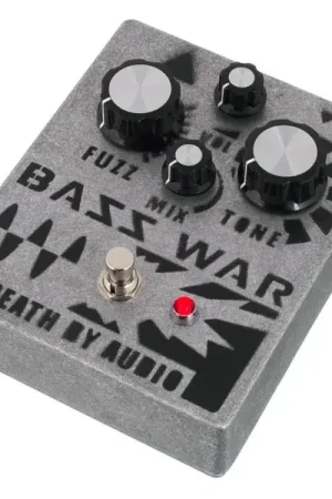 Death by Audio Bass War - Fuzz | Disponible maintenant