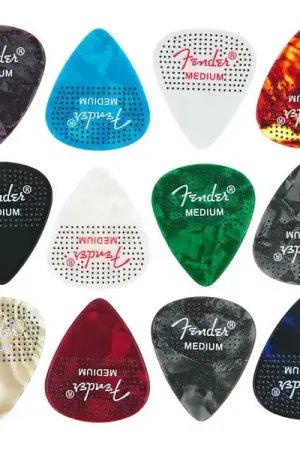 Nouveau chez nous - Fender 351 Dotted Celluloid 12Pk Med