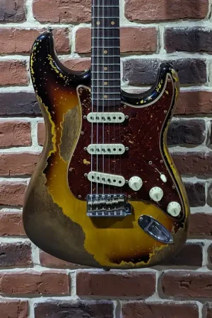 Direct fabricant - Fender Custom Shop Stratocaster ‘61 Relic Roasted Super Heavy Aged 3-Color Sunburst