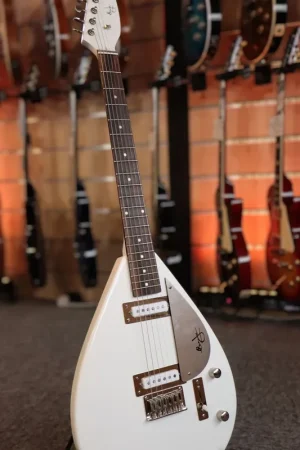 Prix réduit - Hutchins Brian Jones Teardrop Limited Edition White Occasion
