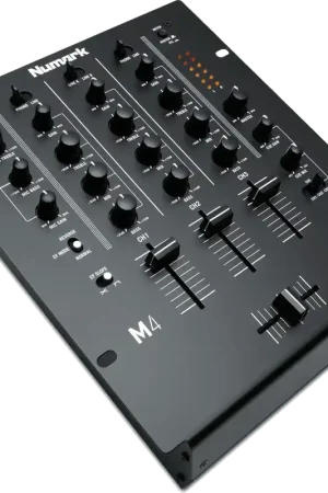 Disponible dès maintenant - Numark M4