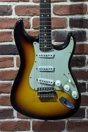 Super offre | Fender Limited Edition '62/'63 Stratocaster Journeyman Relic Faded Aged 3-Color Sunburst RW